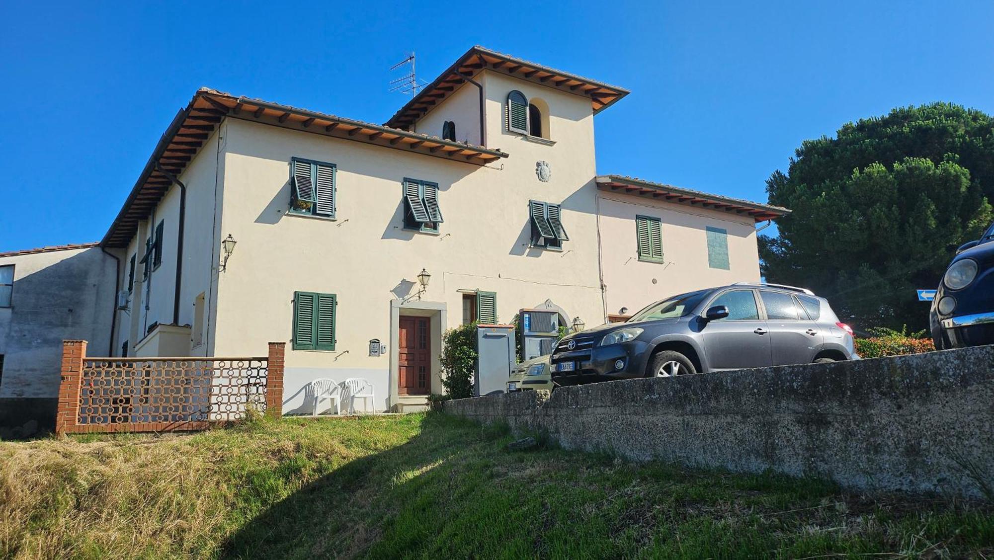 Appartamento Via Roma Castelnuovo D'elsa Esterno foto